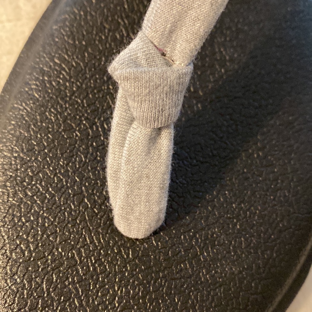SANUK Yoga Sling “Ella” Sandals in Grey. Women’s size 7, New with Tags - Picture 9 of 13